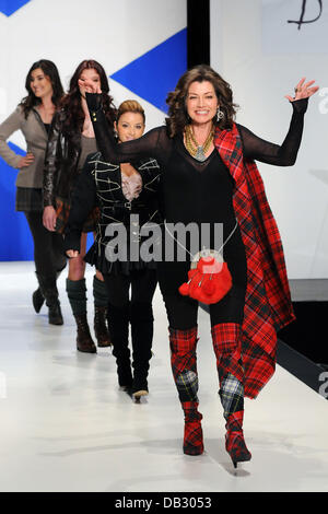 Amy Grant 9. jährliche Dressed to Kilt Charity Fashion show im Hammerstein Ballroom New York City, USA - 05.04.11 Stockfoto