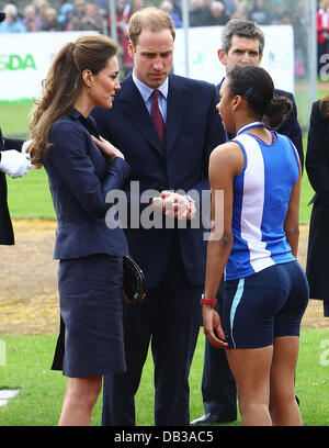 Kate Middleton und Prinz William Witton Country Park, Lancashire, besuchen und sehen Sie die Aktivitäten, die im Park um die Bedeutung der Freizeit im Freienraum Darwen, England - 11.04.11 stattfinden Stockfoto