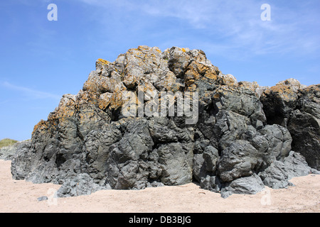 Kissen basaltische Lava auf Llanddwyn Island, Anglesey Stockfoto