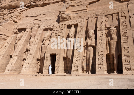 Die große Sonne Tempel von Abu Simbel erbaut von Ramses II, der UNESCO World Heritage Site, Nasser-See, südlich von Assuan, Oberägypten Stockfoto