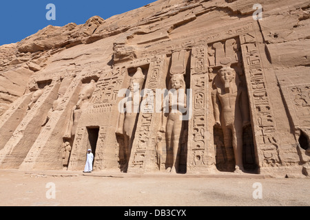 Die große Sonne Tempel von Abu Simbel erbaut von Ramses II, der UNESCO World Heritage Site, Nasser-See, südlich von Assuan, Oberägypten Stockfoto