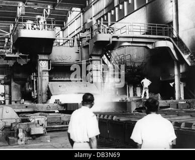 Industrie, Metallindustrie, Stahl, Stahlwerk in Rourkela, Orissa, Indien, Innenansicht, Quarto Grobplattenwalzwerk von Krupp, 1964, zusätzliche-Rechte-Clearences-nicht verfügbar Stockfoto