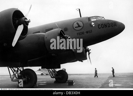 Transport / Transport, Luftfahrt, Passagierflugzeuge, Focke Wulf 'Condor' der Lufthansa, Flughafen Berlin Tempelhof, Deutschland, 1930er Jahre, , Zusatzrechte-Abfertigung-nicht verfügbar Stockfoto