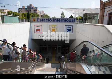 Eingang zum Bahnhof Estacio Intermodal in Palma Mallorca Teil der Transport de Les Illes Balears Schienennetz Stockfoto