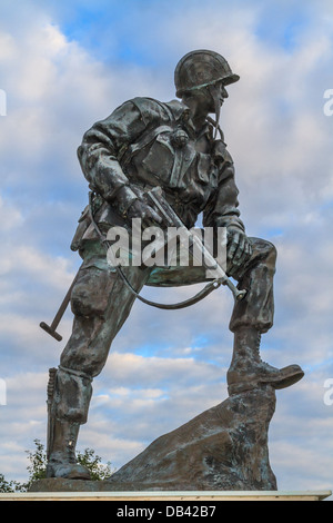 Iron Mike Statue zum Gedenken an US-airborne Soldaten während der Invasion der Normandie, Frankreich Stockfoto