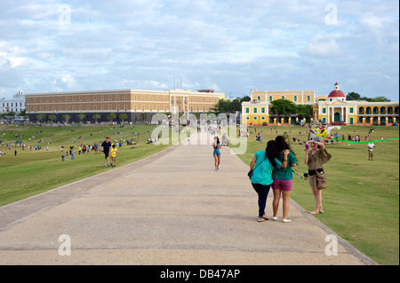 Gelände des Castillo San Felipe Del Moro Stockfoto