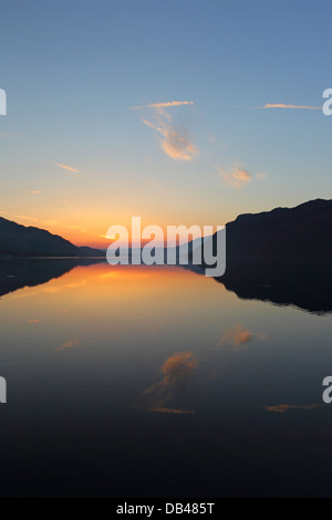 Ullswater im englischen Lake District bei Sonnenaufgang im Frühling Stockfoto