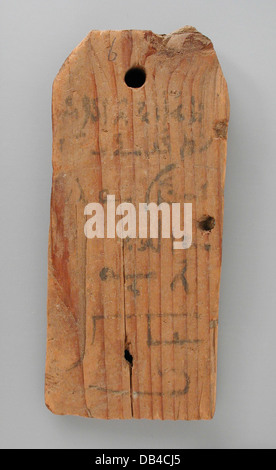 Mumie-Label mit demotischen Inschrift M.80.202.147 Stockfoto
