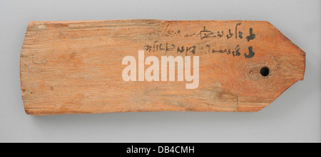 Mumie-Label mit demotischen Inschrift M.80.202.155 Stockfoto