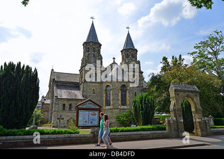 Holy Trinity Church, Church Road, Claygate, Surrey, England, Vereinigtes Königreich Stockfoto