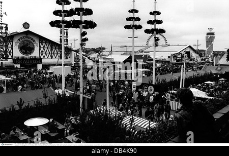 Geographie / Reisen, Deutschland, oktoberfest, Münchner Bierfest, Festzelte, 1993, Zusatz-Rights-Clearences-not available Stockfoto