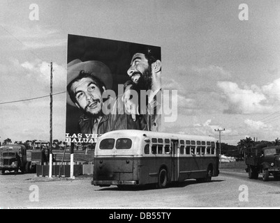 Geographie / Reisen, Kuba, Politik, Plakat mit Che Guevara und Camillo Cienfuegos, Santa Clara, 1969, Additional-Rights-Clearences-not available Stockfoto