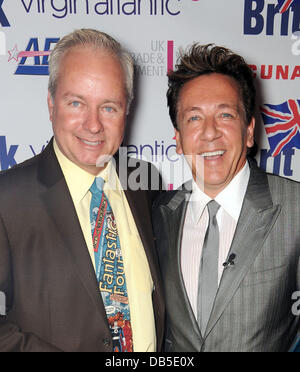 Alex Hyde-White und Ross King BritWeek Fundraising Gala statt auf das Event Deck bei La Live Los Angeles, Kalifornien - 28.04.11 Stockfoto