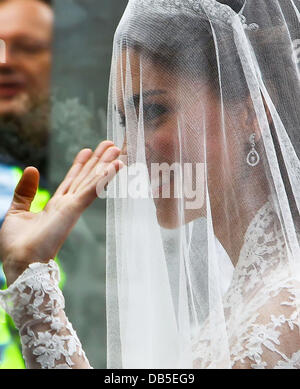 Catherine Middleton verlässt das Goring Hotel die Hochzeit von Prinz William und Catherine Middleton - The Goring Hotel in London, England - 29.04.11 Stockfoto