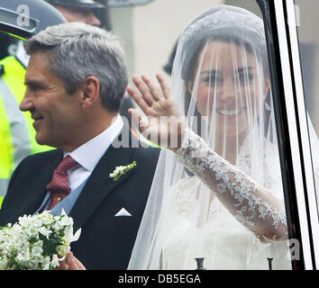 Catherine Middleton verlässt das Goring Hotel die Hochzeit von Prinz William und Catherine Middleton - The Goring Hotel in London, England - 29.04.11 Stockfoto