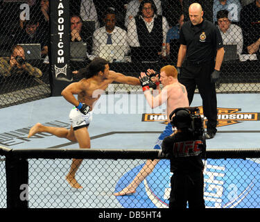 Ben Henderson Vs Mark Bocek UFC 129 - Leichtgewicht Kampf statt im Rogers Centre. Toronto, Kanada - 30.04.11 Stockfoto