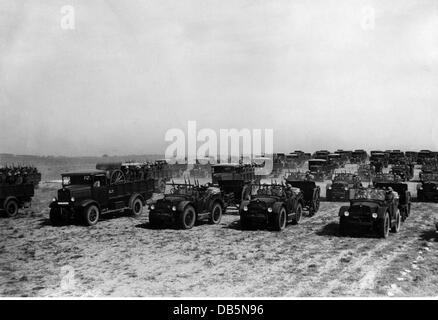 Militär, Italien, Artillerie, motorisierte italienische Artillerie während einer Parade in Libyen, 13.4.1939, anlässlich eines Besuchs von Feldmarschall Hermann Göring, zusätzliche-Rechte-Clearences-nicht verfügbar Stockfoto
