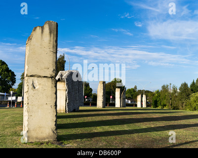 dh Hamilton Gardens HAMILTON Neuseeland Maori Erbe Skulpturen am Eingang zum Garten Bildhauer Chris Booth Stockfoto