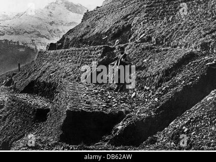 Katastrophen, Lawinen, Prävention, Lawinenbarrieren, gemischte Terrassen, Schweiz, 1930er Jahre, Zusatzrechte-Clearences-nicht vorhanden Stockfoto