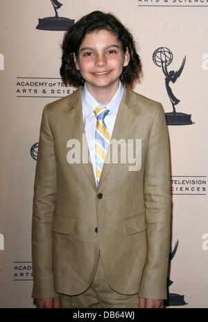 Max Burkholder The Academy of Television Arts & Sciences 4. Jahrestagung "Television Academy ehrt" Gala statt im The Beverly Hills Hotel - Ankunft Los Angeles, Kalifornien - 05.05.11 Stockfoto