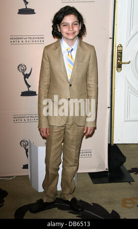 Max Burkholder The Academy of Television Arts & Sciences 4. Jahrestagung "Television Academy ehrt" Gala statt im The Beverly Hills Hotel - Ankunft Los Angeles, Kalifornien - 05.05.11 Stockfoto