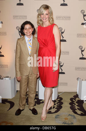 Max Burkholder, Monica Potter die Academy of Television Arts & Wissenschaften 4. jährlichen "Fernsehakademie ehrt" Gala Los Angeles, Kalifornien - 05.05.11 - Ankünfte Los Angeles, Kalifornien - 05.05.11 Stockfoto