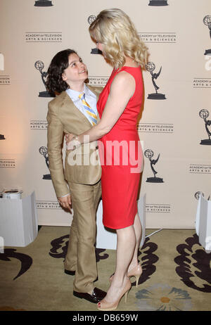 Max Burkholder, Monica Potter die Academy of Television Arts & Wissenschaften 4. jährlichen "Fernsehakademie ehrt" Gala Los Angeles, Kalifornien - 05.05.11 - Ankünfte Los Angeles, Kalifornien - 05.05.11 Stockfoto