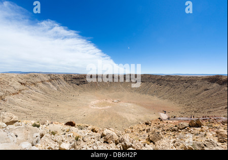 Meteorkrater (auch bekannt als Barringer Crater) in der Nähe von Winslow, Arizona, USA Stockfoto