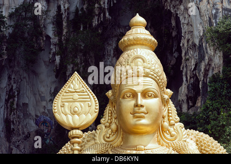 Murugan bewachen den Eingang der Batu-Höhlen Stockfoto