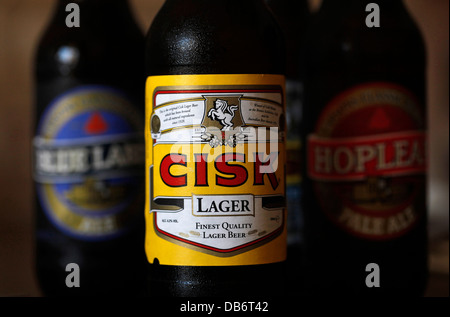 Eine Flasche lokalen Cisk Lagerbier in Malta Stockfoto