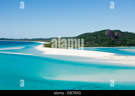 Blick über Hill Inlet nach Whitehaven Beach auf Whitsunday Island. Whitsundays, Queensland, Australien Stockfoto
