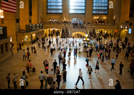 Menschen / Reisende in Grand Central Station, New York City Stockfoto