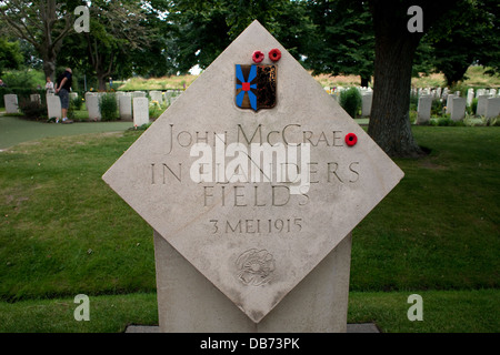 Essex Farm Friedhof, Ypres Salient, Flandern, Belgien. Website von John McCrae Gedicht In Flanders Fields Mai 1915 Stockfoto
