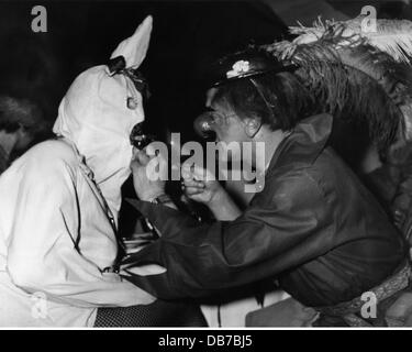 Festlichkeiten, Karneval, Fest des 'Deutschen Ritter', kostümiertes Paar, Mann, Frau, Löwenbräukeller, München, 1957, Zusatzrechte-Clearenzen-nicht vorhanden Stockfoto