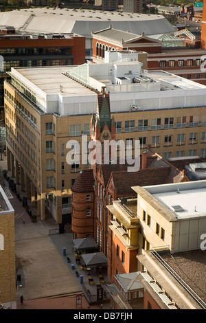 UK, England, Birmingham, Brindley Place, Ikon Gallery unter Neubauten in regenerierten Website, erhöht, Ansicht Stockfoto