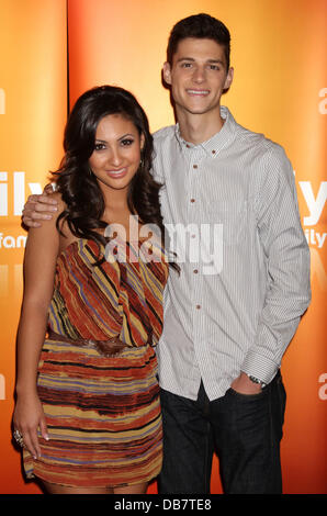 Francia Raisa und Ken Baumann Festmahl die Disney-ABC Television Group-Mai 2011-Presse in der ABC-Gebäude - Ankünfte Los Angeles, Kalifornien - 14.05.11 Stockfoto