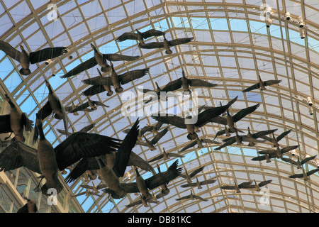 Kanada, Ontario, Toronto, Eaton Centre, Shopping-Mall, Kanada Gänse Statue, Stockfoto