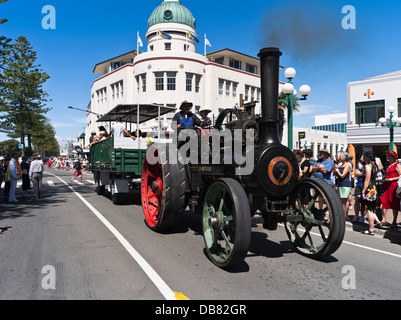 dh Marine Parade NAPIER NEUSEELAND Art Deco Festival Wochenende Dampfzugmaschine TG Dome Baufestivals Stockfoto