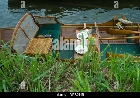 Thames 35. traditionelles Boot Rally, Henley, England Juli 2013.Traditional Holzboote auf der Themse. Stockfoto