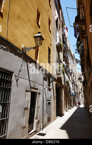 kleine enge Gassen in der alten Stadt Santa Caterina Barcelona-Katalonien-Spanien Stockfoto