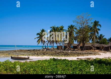 Afrikanischen Ländern - Madagaskar - Nosy Iranja ist die kleine Insel, die in flachen Boot Offshore-Nosy Be im Norden von Madagaskar Stockfoto