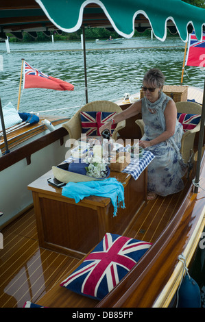 Thames 35. traditionelles Boot Rally, Henley, England Juli 2013.Traditional Holzboote auf der Themse. Stockfoto