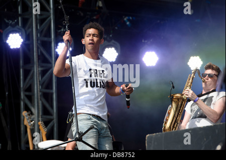 Jordan "Rizzle" Stephens aus britische Hip-Hop-Duo, Rizzle Kicks führt auf der Bühne während des Wireless-Festivals Stockfoto