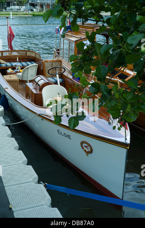 Thames 35. traditionelles Boot Rally, Henley, England Juli 2013.Traditional Holzboote auf der Themse. Stockfoto