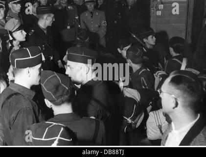 Nationalsozialismus / Nationalsozialismus, Nürnberger Reichsparteitag der Arbeit, Nürnberg, 6. - 13.9.1937, Eröffnung des Hauses der Organisation 'Kraft durch Freude', 7.9.1937, Gäste aus Italien, zusätzliche-Rechte-Clearenzen-nicht verfügbar Stockfoto