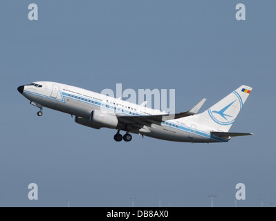 YR-BGG TAROM Boeing B737-78J YR-BGG Retrojet 2 Stockfoto