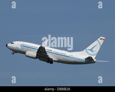 YR-BGG TAROM Boeing B737-78J YR-BGG Retrojet 4 Stockfoto