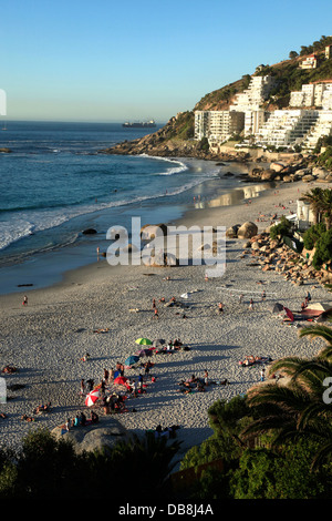 Sommerzeit am Clifton Beach in Kapstadt Stockfoto