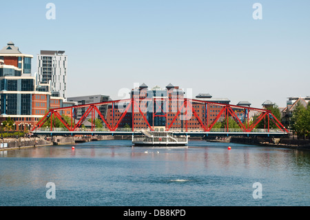 Detroit-Brücke über Huron Waschbecken, Salford Quays, Manchester, UK Stockfoto