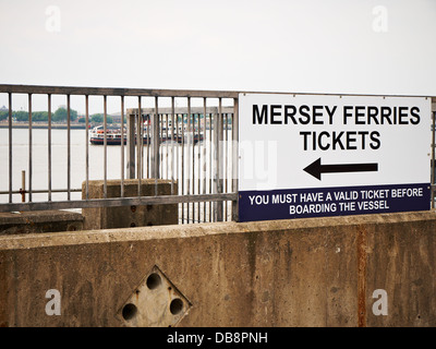 Mersey ferries Fahrkarten Zeichen in Liverpool UK Stockfoto